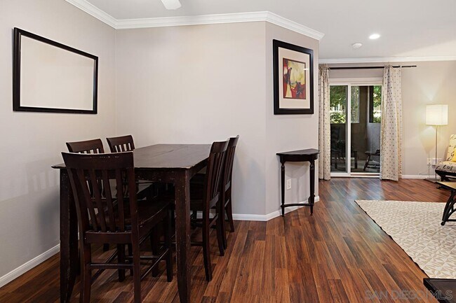 Building Photo - 7455 Charmant Dr