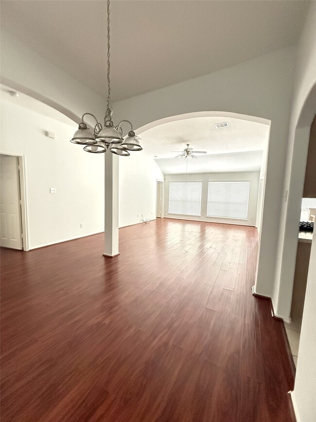 Building Photo - 13830 Fort Nelson Dr