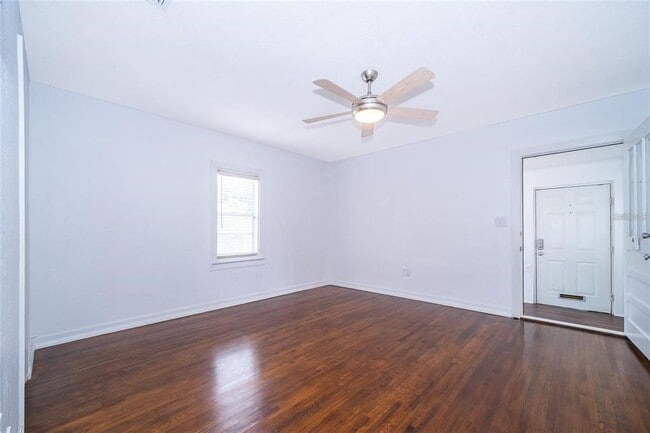 Building Photo - 124 E Muriel St