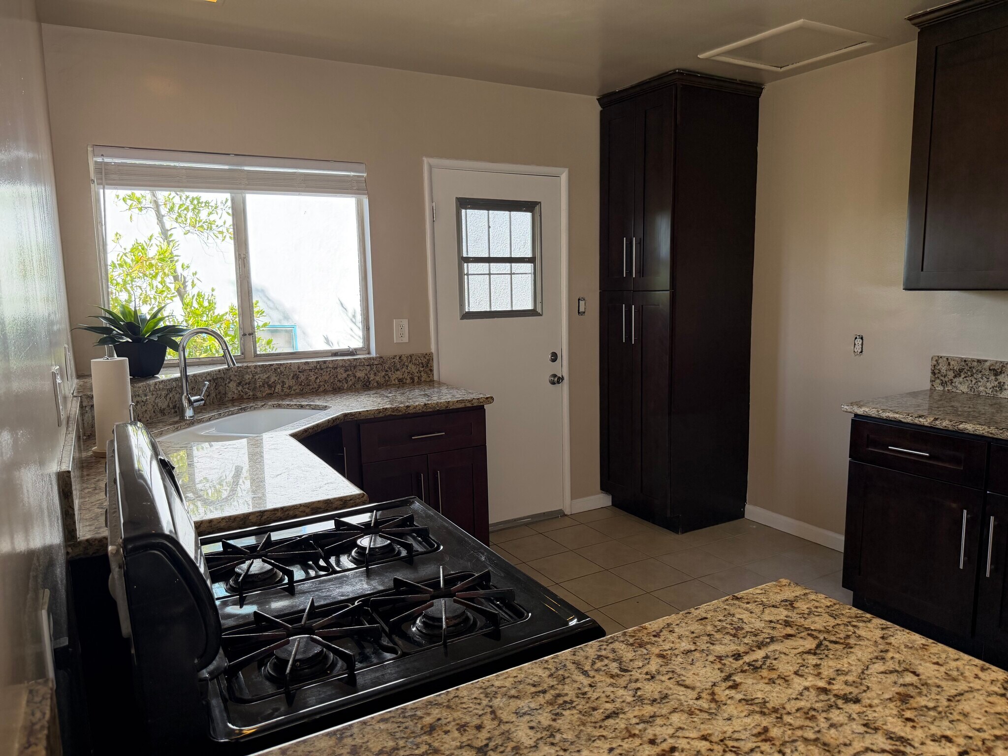 Kitchen - 1442 Verd Oaks Dr