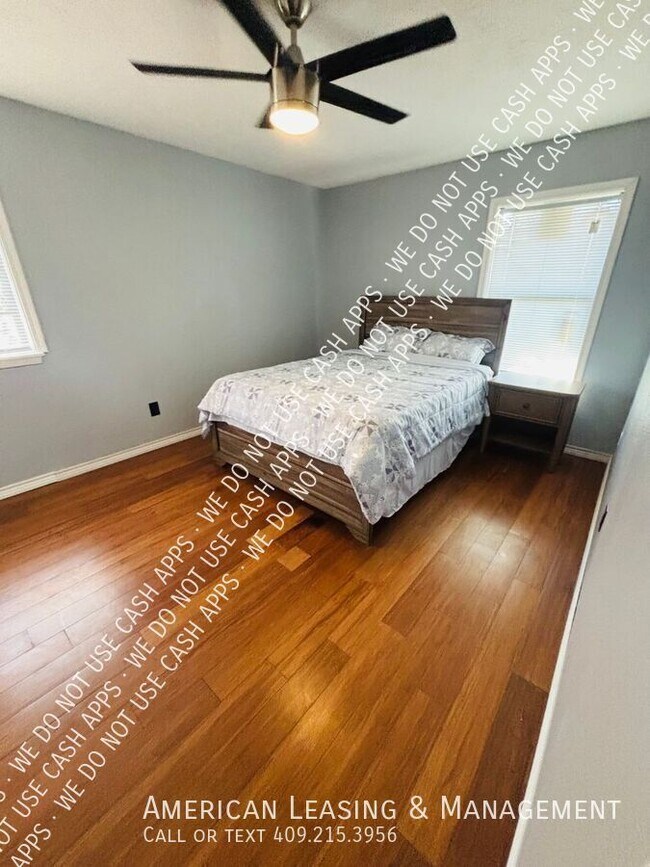 Building Photo - 1385 Howell St