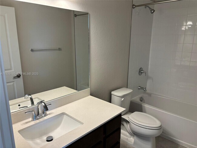 Building Photo - 551 NW 10th St