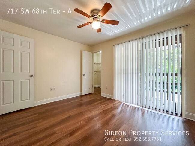 Building Photo - 717 SW 68th Terrace