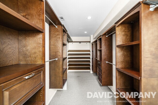Building Photo - 9105 Calvin Way