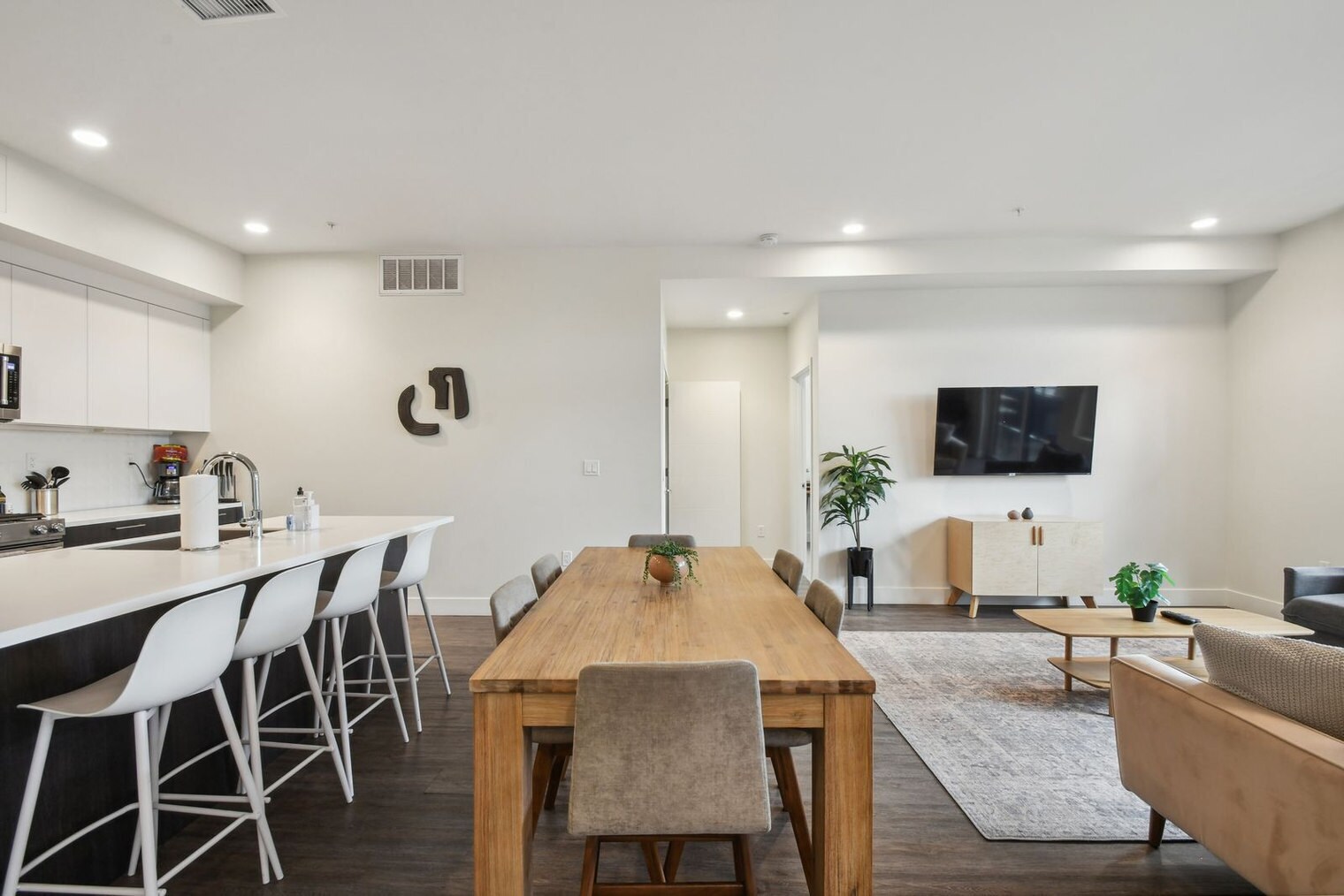 Building Photo - 2880 Zuni St