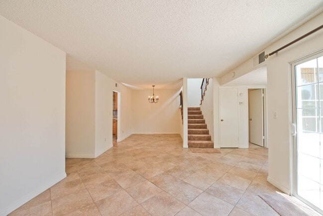 Building Photo - Briarcliffe Townhouse Updated Inside and Out