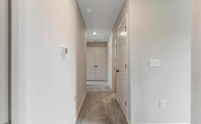 Building Photo - 156 Carolina Lakes Blvd