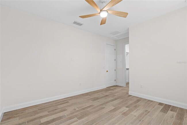Building Photo - 1623 31st Ave N