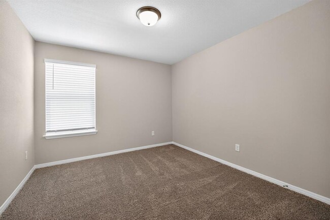 Building Photo - 17801 Prairie Land Wy