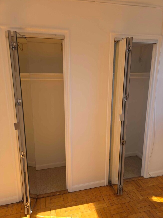 Building Photo - 6515 JFK Blvd E