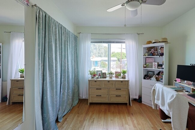 Building Photo - 3-Bed, 2-Bath Home on Large Lot in Prime San Diego Location