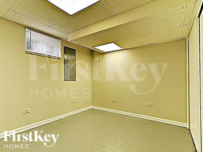 Building Photo - 21320 Butterfield Pkwy