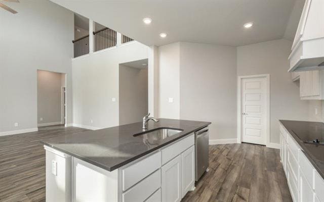 Building Photo - 750 Serenity Ln