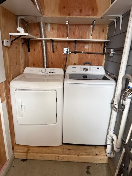 Building Photo - 56 Edgecliff Rd