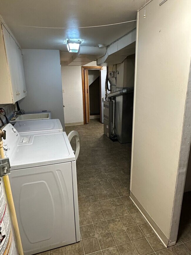 Building Photo - OS 1518