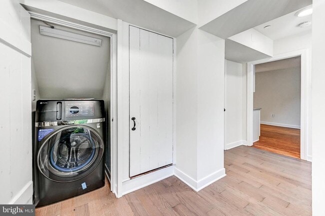 Building Photo - 804 Oella Ave