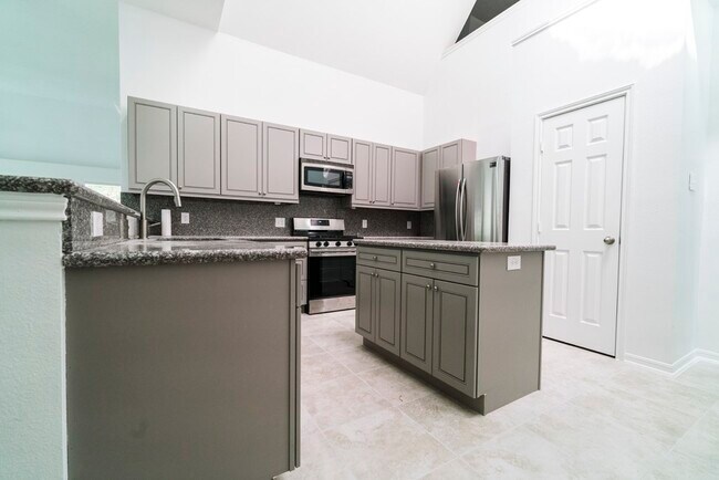 Building Photo - 5602 Painted Trail Dr
