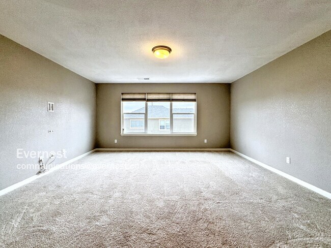 Building Photo - 345 Matsuno St