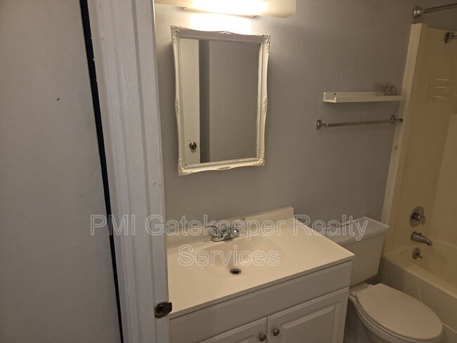 Building Photo - 9539 Olde Woods Dr