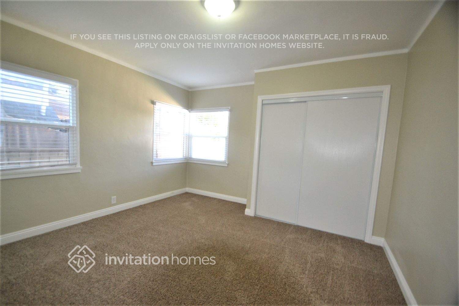 Building Photo - 11452 Hadley St