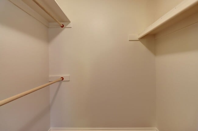 Building Photo - Home in Antelope Hills!