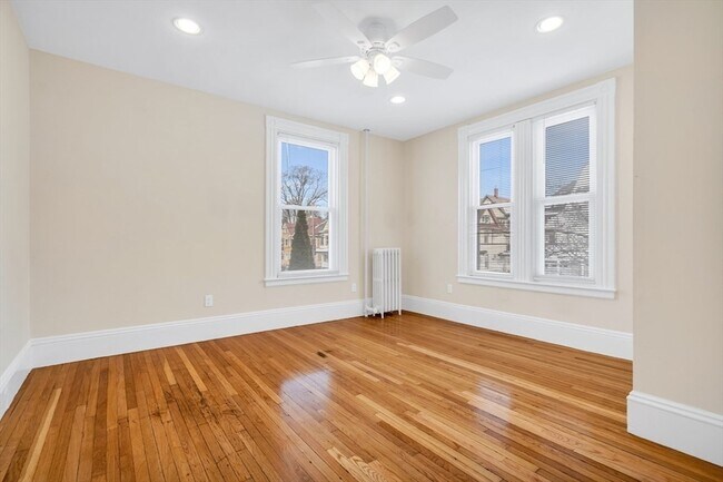 Building Photo - 12-14 Beltran Street Unit 12-2