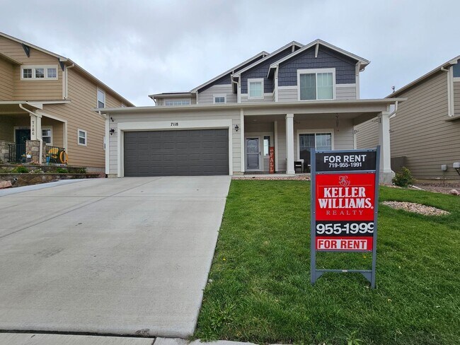 Primary Photo - 3 Bed 3 bath house in The Glen At Widefield!