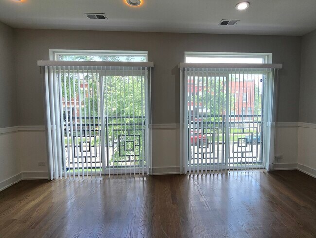 Building Photo - 6444 S Evans Ave