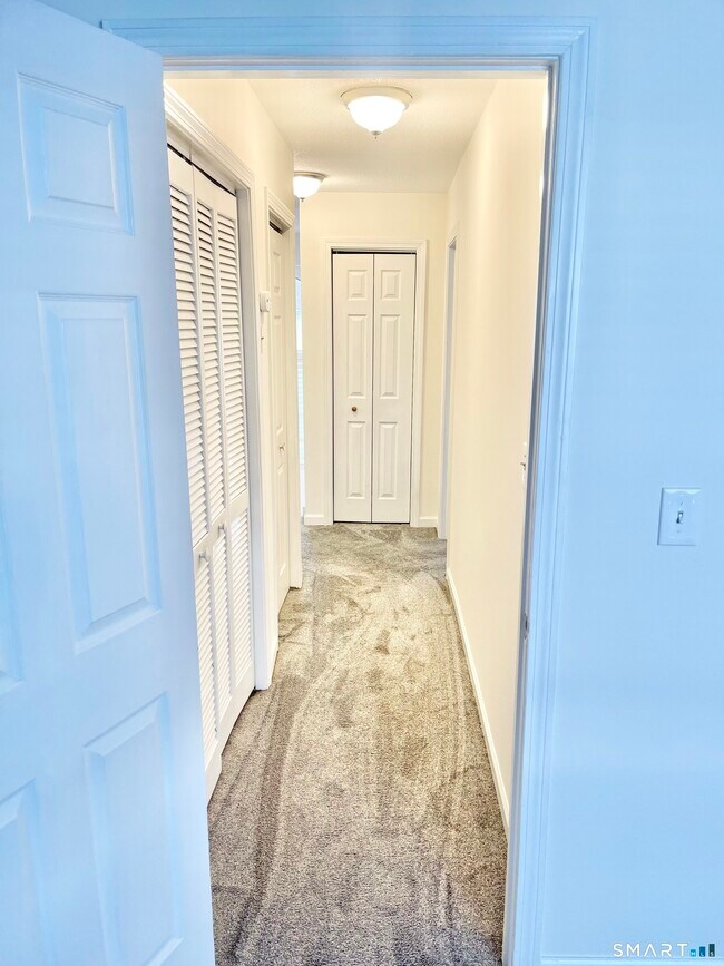 Building Photo - 2390 State St