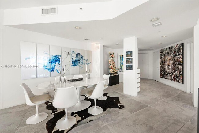 Building Photo - 450 Alton Rd