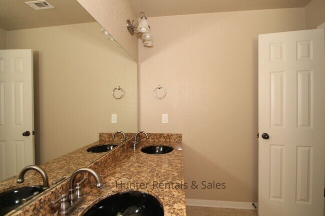 Building Photo - 5703 Bald Ridge Ct