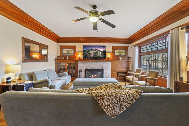 Primary Photo - My 2 Bedroom Lovely Single family Home is ...