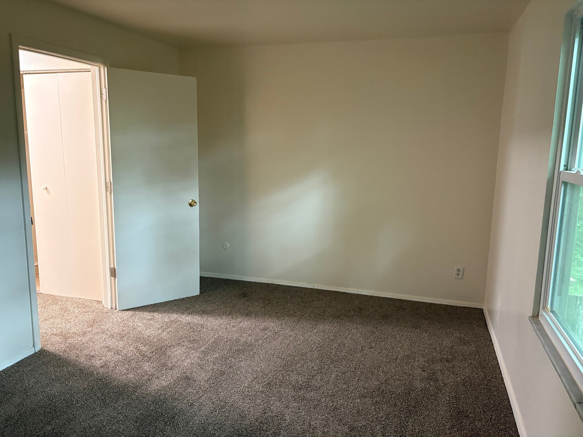 Bedroom - 49 Vinway Ct