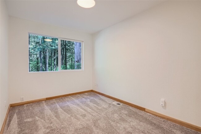 Building Photo - 3Bd/1.5Ba Carnation Home