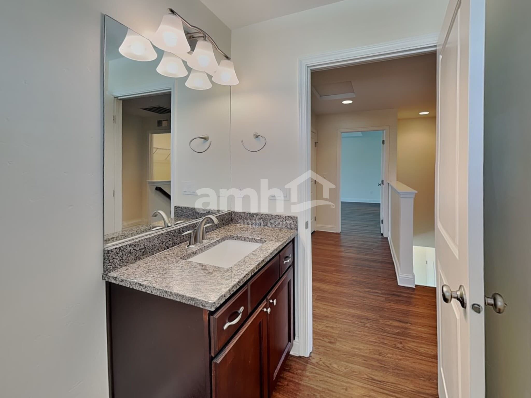 Building Photo - 59 S Lancaster Dr