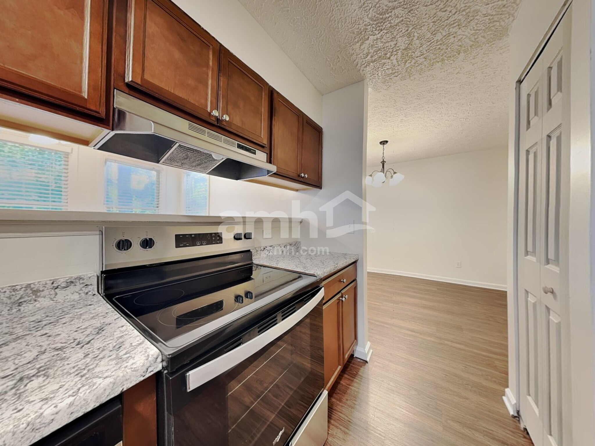 Building Photo - 5301 Wenesly Ct