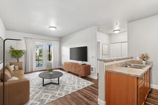 Building Photo - Cascade Ridge