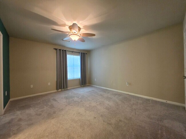 Building Photo - Gulf Shores town home with garage