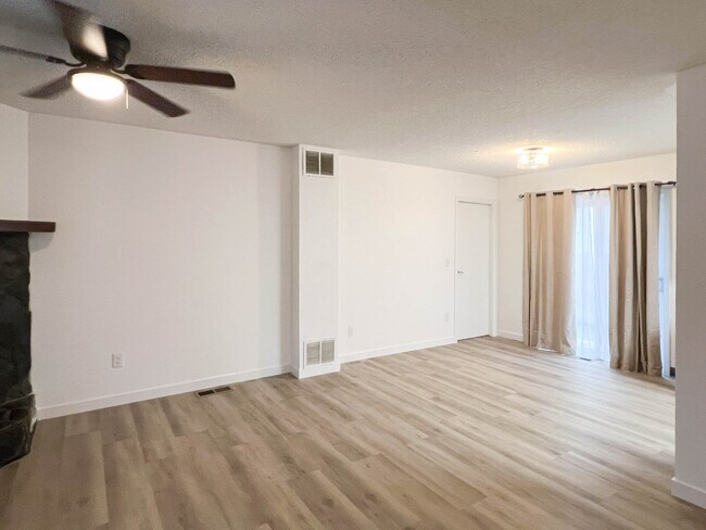 Building Photo - 7830 Kiana Cir