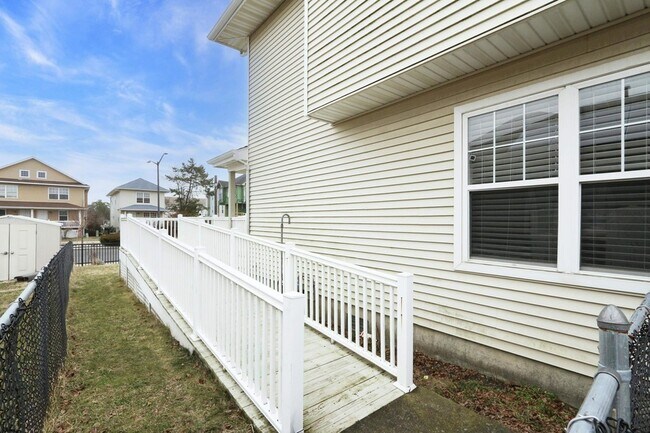 Building Photo - 107 Chesapeake Bay Ct