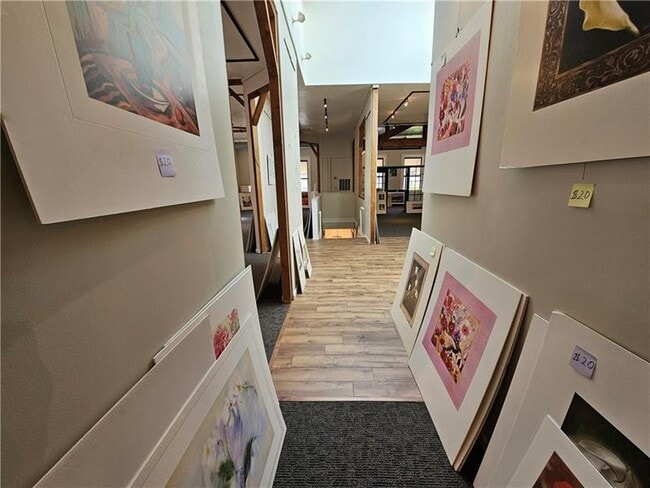 Building Photo - 30 N Main St