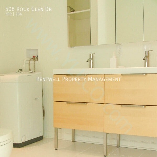 Building Photo - 508 Rock Glen Dr