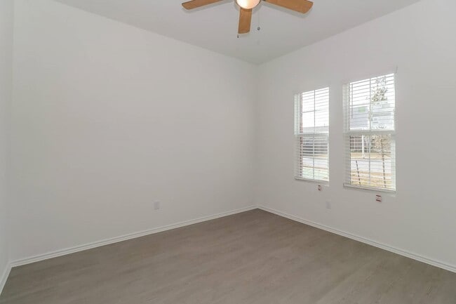 Building Photo - 1624 Boggy Crk Rnch Rd