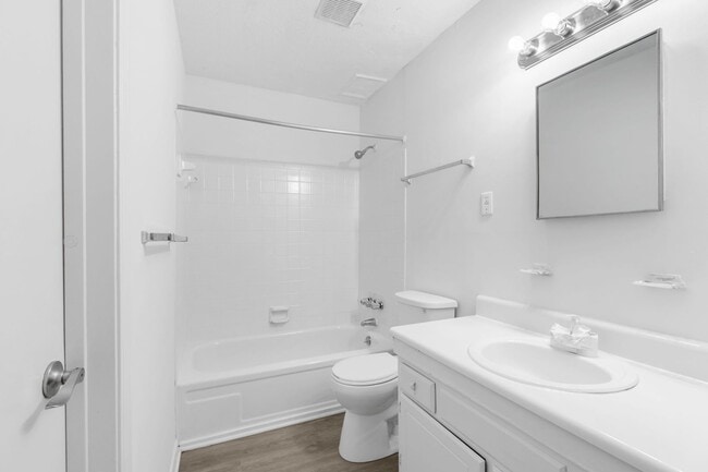 Interior Photo - Magnolia Court