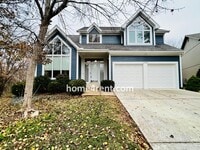Building Photo - Beautiful Four Bedroom Home in Blue Valley...