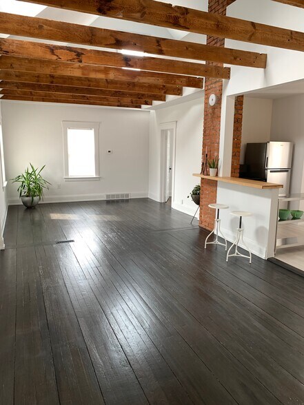 Building Photo - 1118 Kenilworth Ave