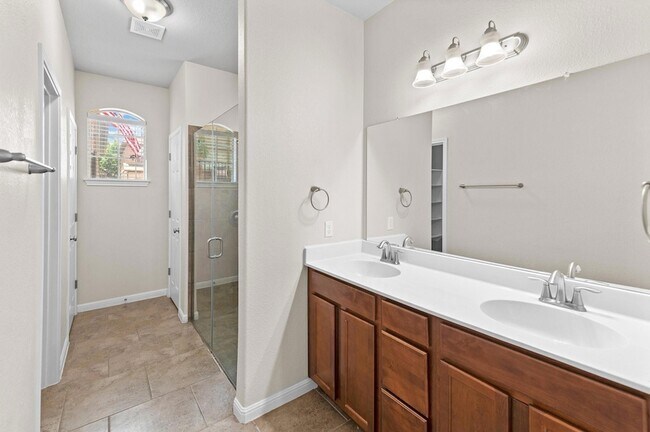 Building Photo - 11400 W Parmer Ln