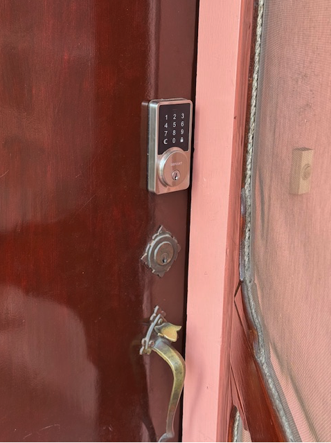 Keypad entry (links to an app). - 657 Euclid Ave