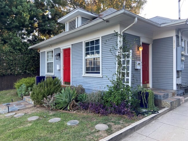 Building Photo - 607 N Garfield Ave