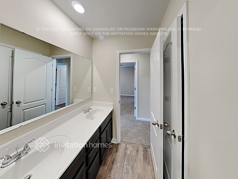 Building Photo - 115 Silver Oak Cir